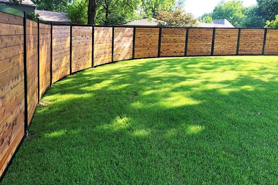 Read more about the article Top 7 Reasons To Do (And Not Do) DIY Fence Installation